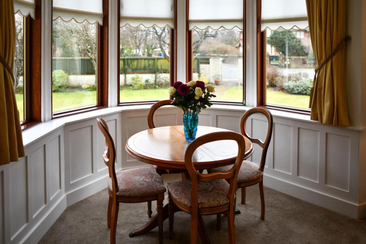Dunvegan Apartment *